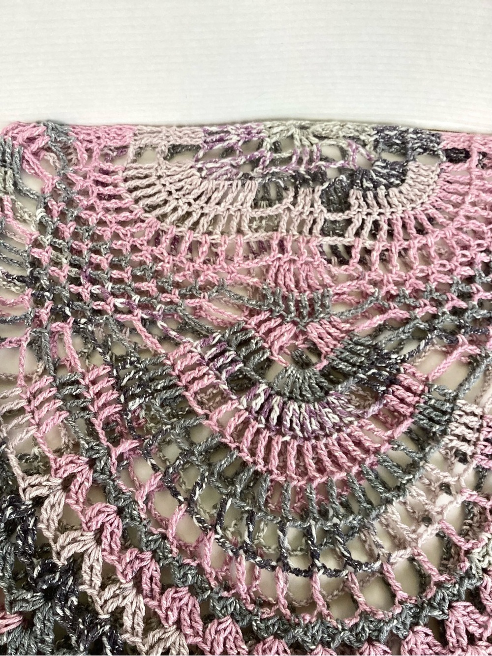 Poncho Hand Crafted Pink Gray Gradient Crochet - Picture 8 of 13